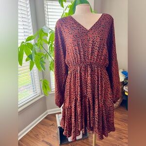 Chic Red Patterned Dress